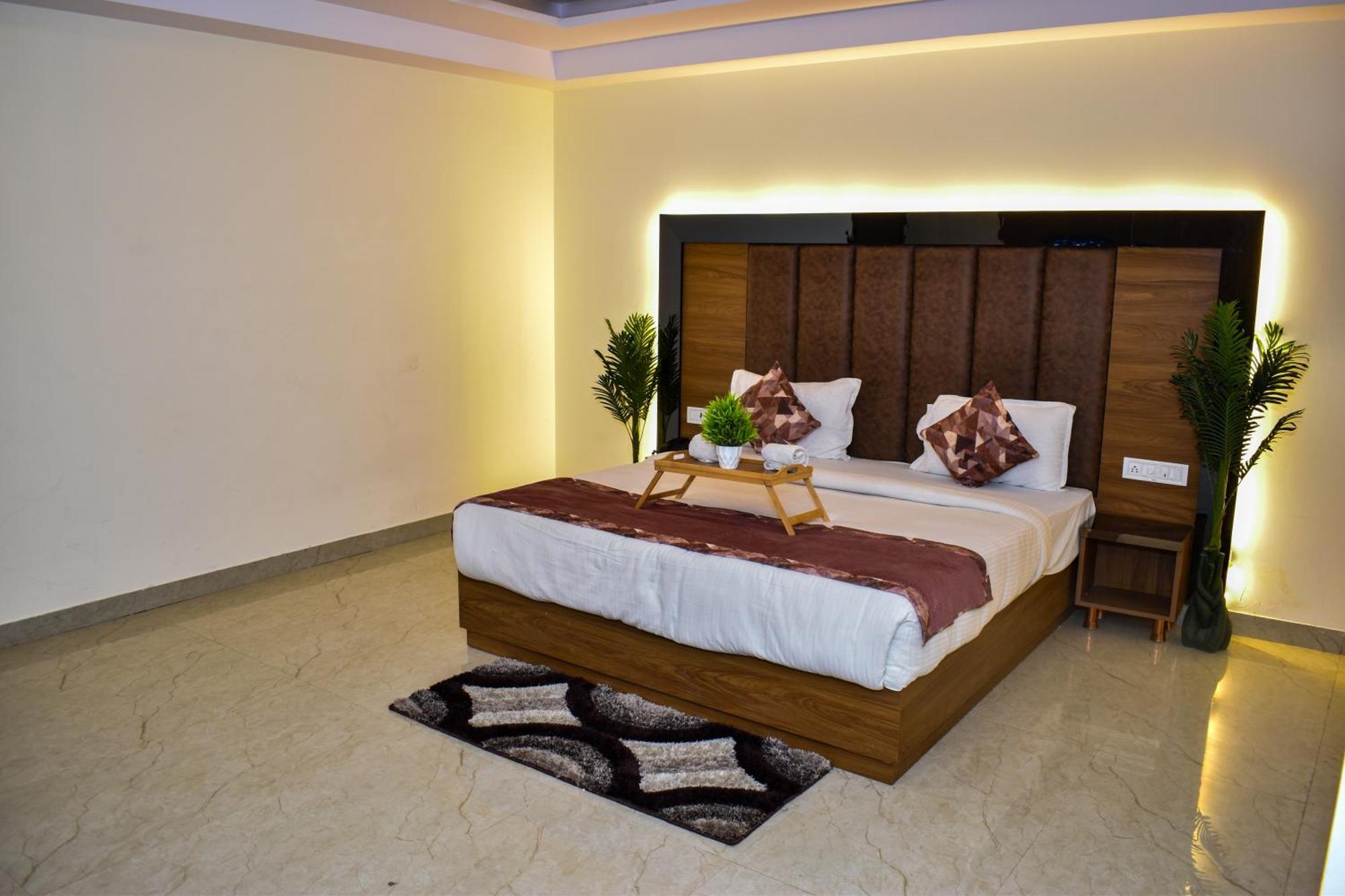 ניו דלהי Hotel Yash Palace מראה חיצוני תמונה