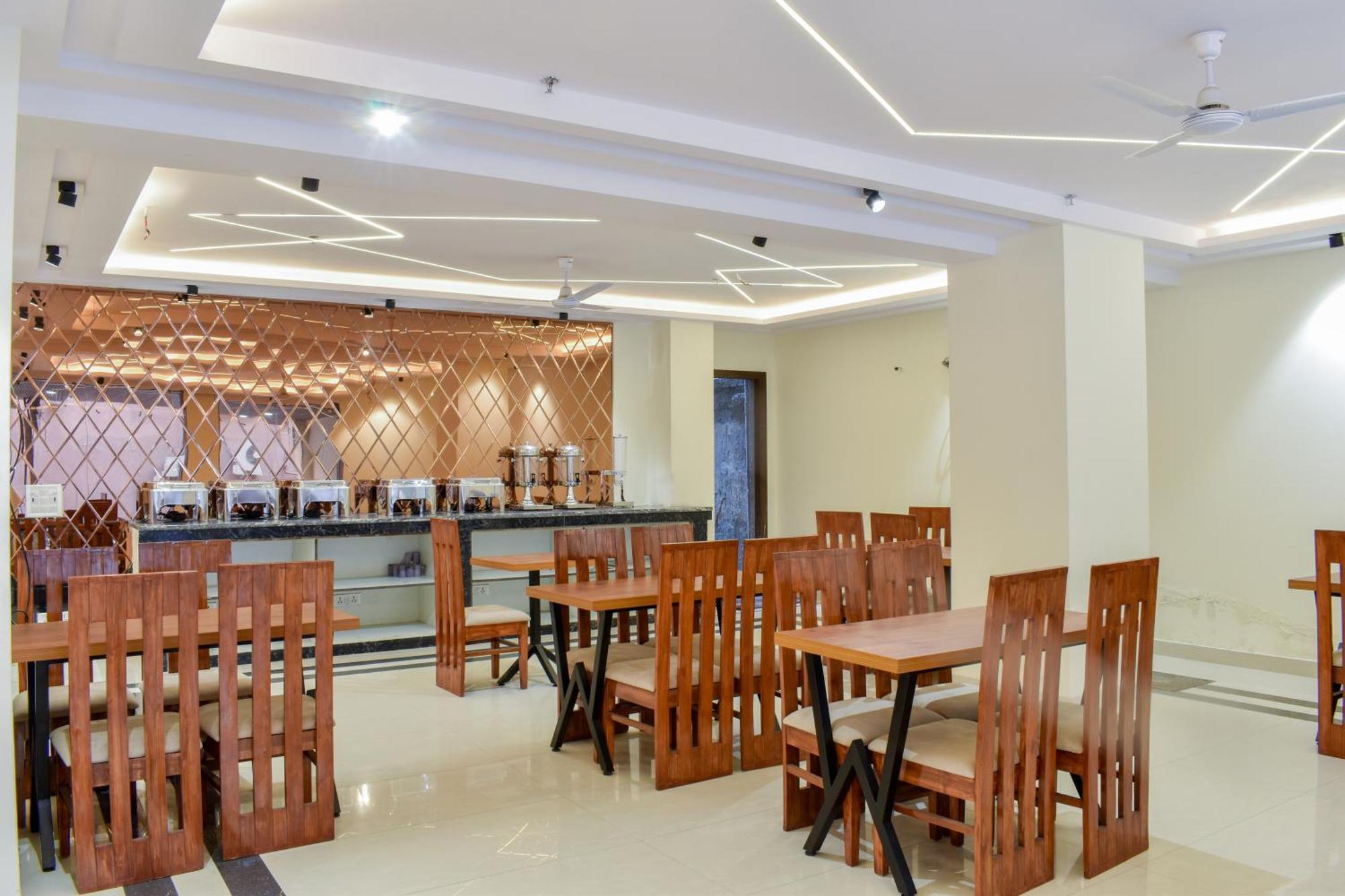 ניו דלהי Hotel Yash Palace מראה חיצוני תמונה