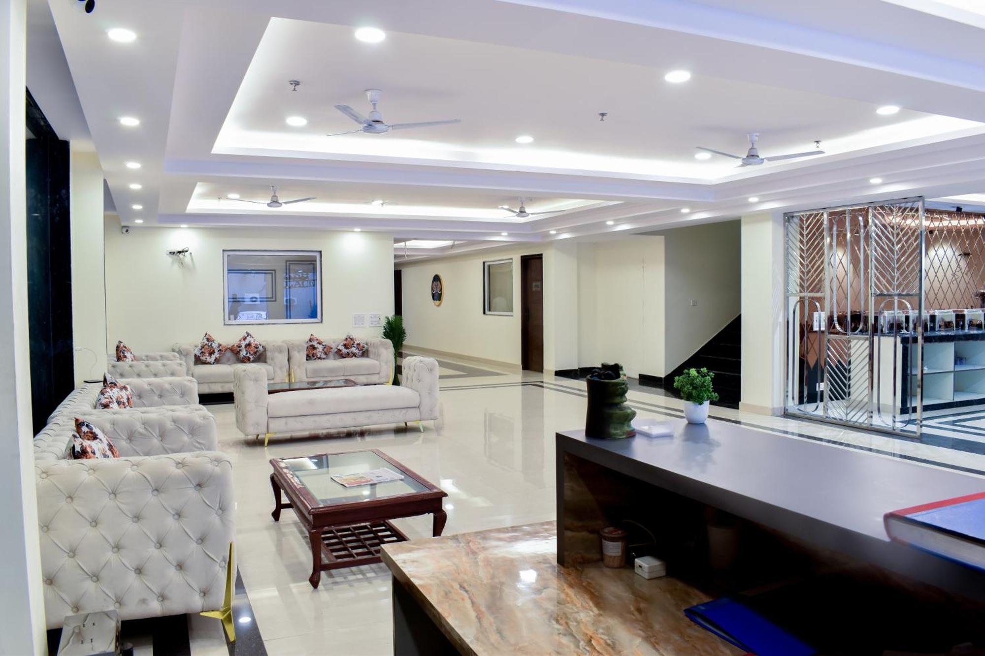 ניו דלהי Hotel Yash Palace מראה חיצוני תמונה