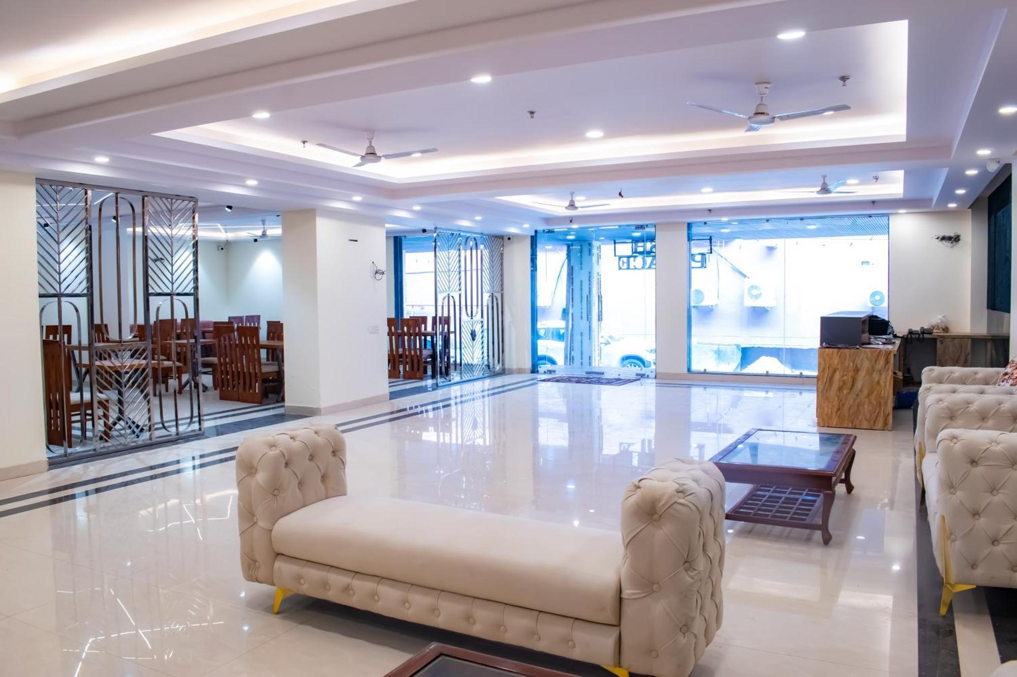 ניו דלהי Hotel Yash Palace מראה חיצוני תמונה